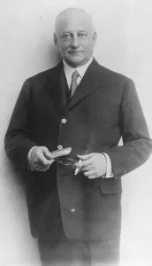 A striking new picture of General. Primo de Rivera. 25 January 1927