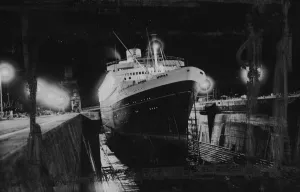 Liner Prints: This striking picture taken under the brilliant lighting of the George V Graving