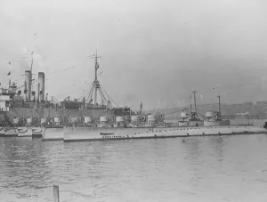 Boat Prints: Two submarines of thes type are seen with submarines of the R type 1920