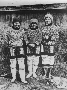 Indigenous Prints: Summer suits in Greenland Three girls at Umanak, Greenland, in summer rig 7 January