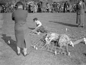 Students Prints: Swanley college sports. The assault race. 1936