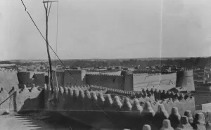 The Swords of Islam in Sauds Palace. A new picture from Riyad, the capital of Nejd