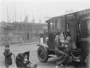 Temporary library from the Kent Education Committee in Chislehurst. 1938