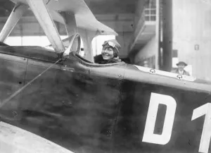 Thea Rasche, who will fly to America arrived in Paris. July 1927