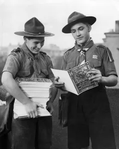A thousand London Scouts are to sell the official Souvenir Programmes of the Royal