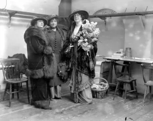 Tree Arts Club War emergency work rooms. 1914 - 1918