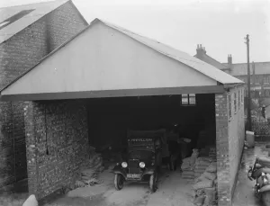 The Trevillion garages inn Erith, Kent. 1936