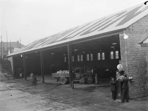 The Trevillion garages inn Erith, Kent. 1936