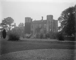 Tudor mansion for Sir Stephen Lennards Canadian bride. Wickham Court. 2 November