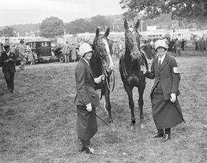 Riding Prints: Tunbridge Wells and South East Counties show at Tunbridge Wells Miss Mercer Nairne
