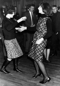 Celebration Prints: Twist 1960s dance / dancing / party season / celebration / happy vintage news archive