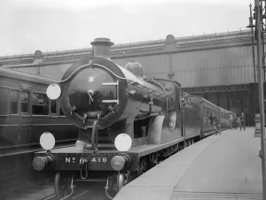 Railways Prints: A typical Southern Railway Engine at Waterloo Station. 2 July 1923