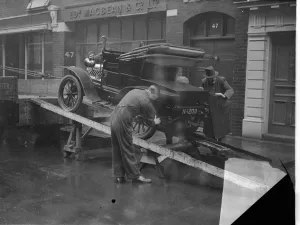 Sussex Life Prints: Veterans arrive for Old Crocks run. Old Crocks are arriving in London for