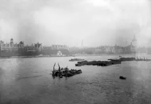 Boat Prints: A view from the south side of the RiverThames showing the dome of St Pauls Cathedral