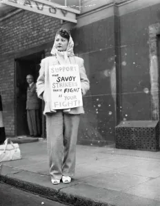 1940s Prints: Waiters, chefs and kitchen hands at Londons Savoy hotel went on strike early today
