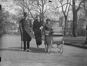 So Walter Gilbey in a new hat!. Something of a sensation was caused in Hyde Park