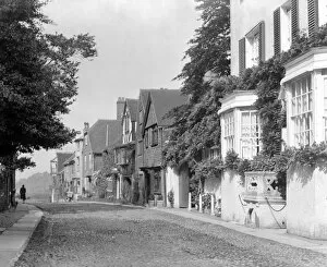 Houses Collection: Watch Bell Street, Rye, East Sussex 1930s