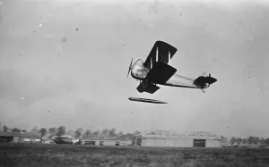 Weapon for next war Torpedo launching from the air Trials at Villacoublay with a Levasseur PL 2