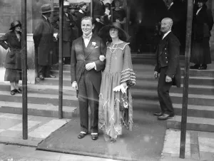Wedding Dress Prints: Wedding of Captain R E Joyce, M B E and Miss M J Martyn at Brompton, Oratory 18