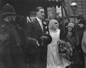 Wedding of Dr Stanford Howard and Miss Thelma Lee ( daughter of Mr and Mrs Robert