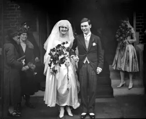 Wedding of Mr Eric Vivian Jackson and Miss Roberts (Sussex Place, Regents Park) at Holy Trinity