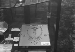 Wedding presents for Duke of York and Lady Elizabeth Bowes Lyon The suite given