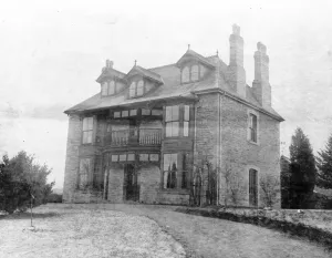 The Welsh border mystery. The residence of Mrs Armstrong. 4 January 1922