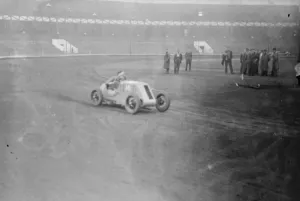 West Ham speedway to introduce midget car racing