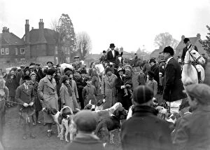 Dogs Collection: West Kent Hunt at Offam. 1934