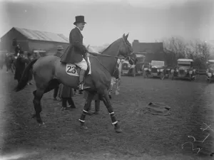 Whaddon Chase Hunt Point to point steeplechases at Roddimore, Near Winslow Mr A D Kinloch