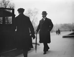 The Whitehall strike. Renewed efforts were made to settle the strike of the Office