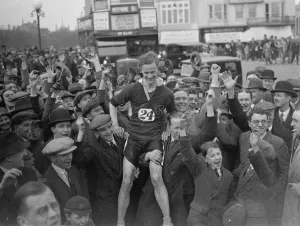 Winner of London to Brighton stock exchange walk. L J Hollyer, won the London