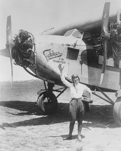 Woman aviator to atempt transatlantic flight to London. Mme Luba Phillipps will