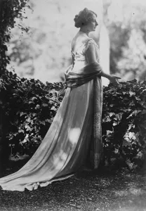 Woman of misfortunes. Countess Zamoyska, who has been accidentally shot by Count
