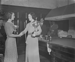 Womans Professional Billiards Championship at the Burroughes Hall, Soho Square Viscountess