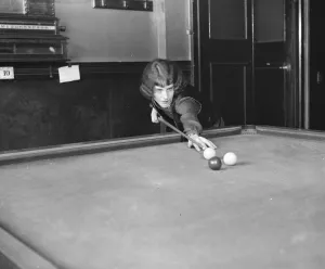 Womans Professional Billiards Championship at the Burroughes Hall, Soho Square Miss