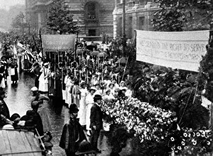 Suffragette Collection: Womans Right To Serve Demonstration, on 17 July 1915, of thousands of women