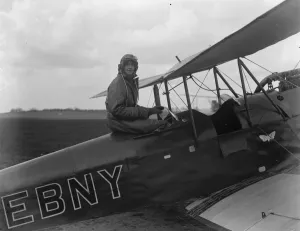 More women learning to fly. London pupils who show skill and coolness, at Stag