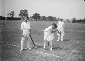 Wonderful woman bowler Miss Muriel Maxted, Captain of the Beaver Wednesday Cricket Club