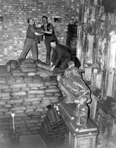 London Life Prints: Work has begun on removing 80, 000 sandbags which protected precious monuments in