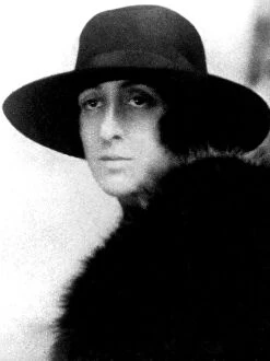 Beauty Collection: Writer Vita Sackville West Bloomsbury Group, who were radical artists for their time